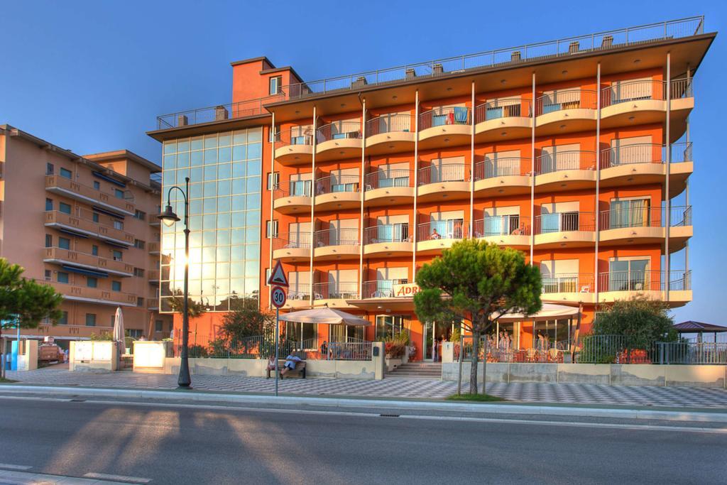 Hotel Adria Beach Club Cesenatico Exterior photo