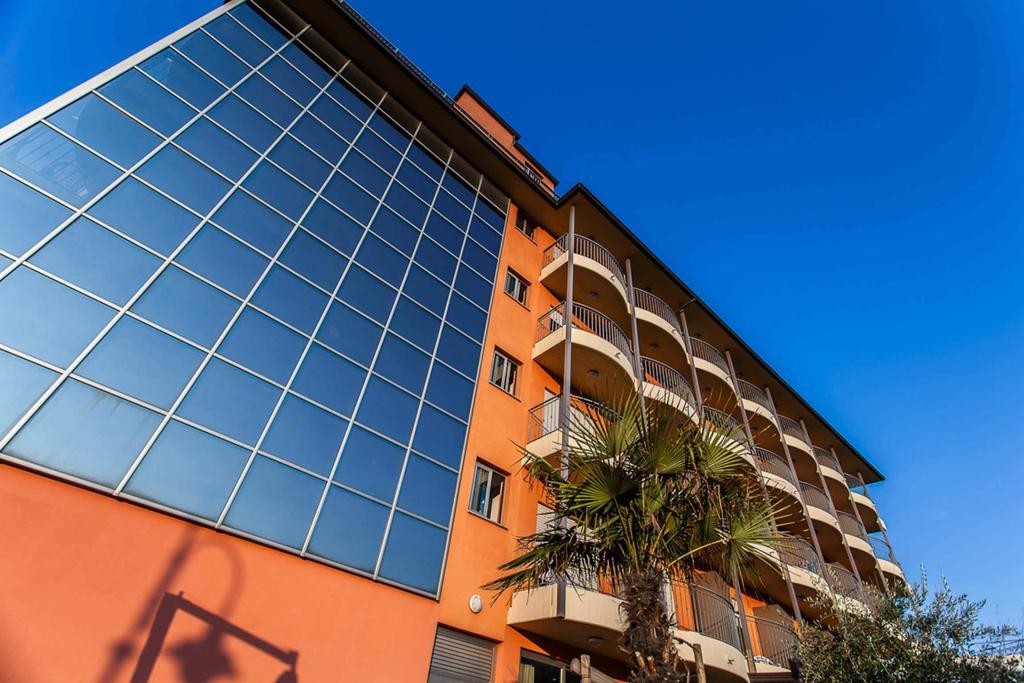 Hotel Adria Beach Club Cesenatico Exterior photo