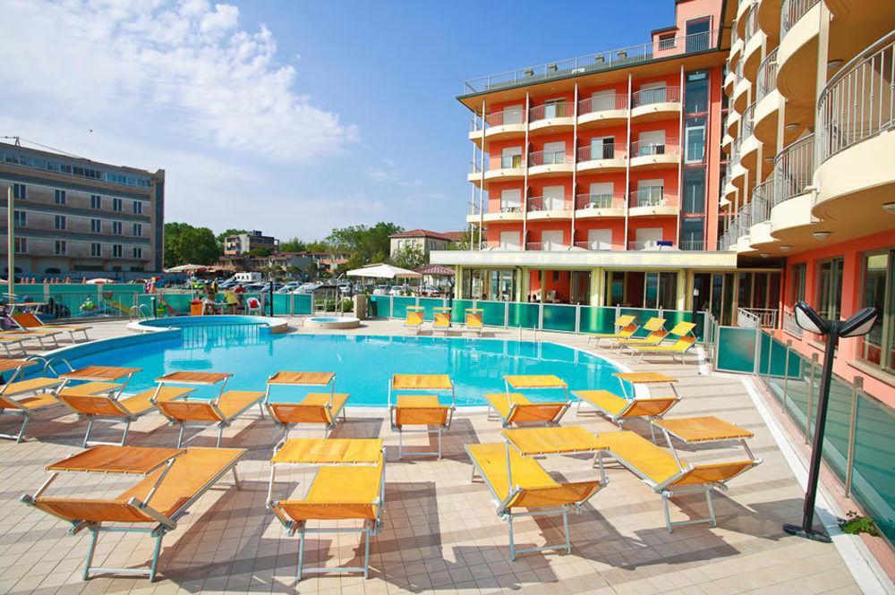 Hotel Adria Beach Club Cesenatico Exterior photo